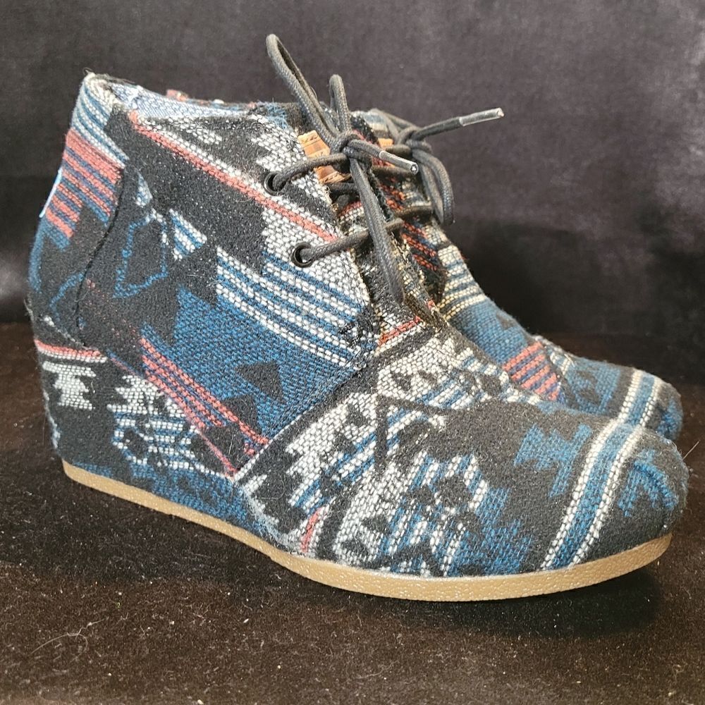 Tom's heeled booties women's 7.5W